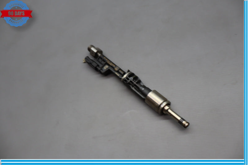 Load image into Gallery viewer, 11-16 BMW 535i xDrive Engine Motor Fuel Injector 0261500109 Oem
