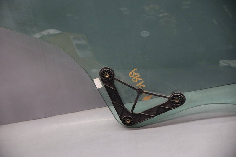 Load image into Gallery viewer, 10-17 Mercedes W207 E350 E550 Rear Right Side Door Window Auto Glass Oem
