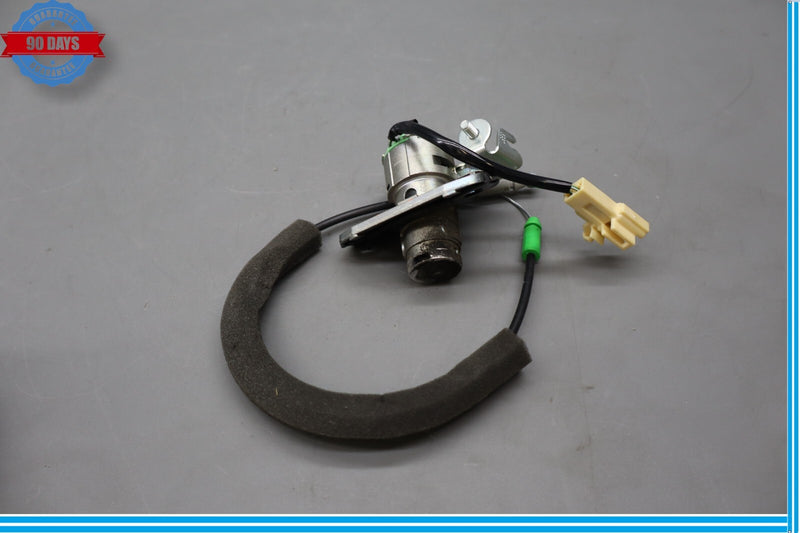 Load image into Gallery viewer, 07-09 Lexus LS460 Rear Trunk Deck Lid Key Lock Cylinder W/ Harness Oem
