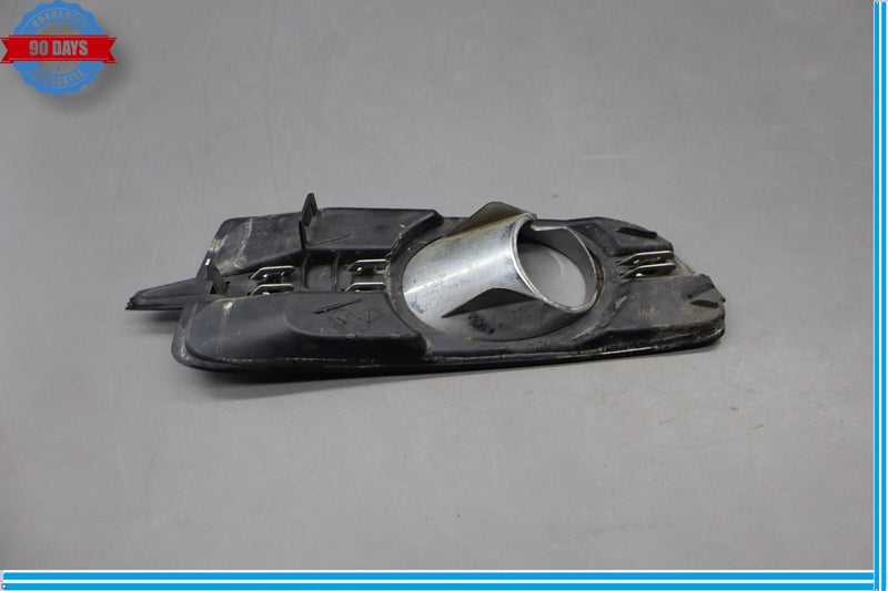 Load image into Gallery viewer, 10-13 Buick Lacrosse CXL Front Right Side Fog Light Lower Outer Grille Trim Oem
