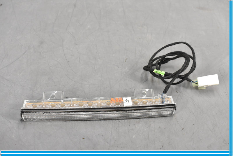 Load image into Gallery viewer, 05-08 Maserati Quattroporte M139 Rear Deck 3rd Third Brake Light Lamp Led Oem
