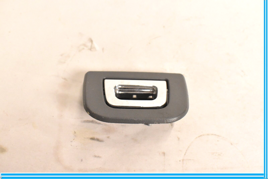 09-15 BMW 750Li 750i F01 Rear Trunk Cargo Quarter Panel Trim Tie Down Hook Oem