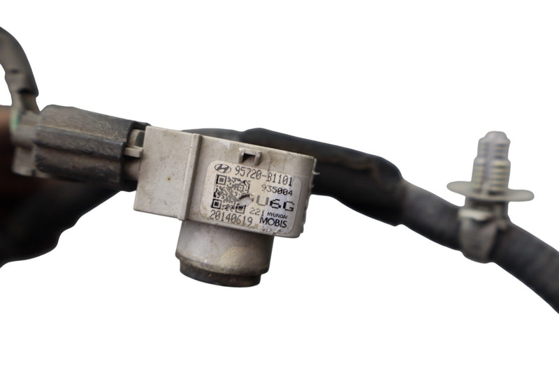 Load image into Gallery viewer, 15-16 Hyundai Genesis Rear Bumper Park Assist Wiring Harness 91840B1520 Oem
