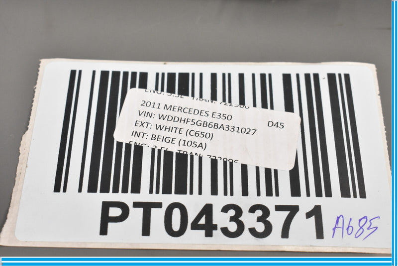 Load image into Gallery viewer, 10-16 Mercedes E350 E550 Front Left Driver Side Exterior Door Handle Oem
