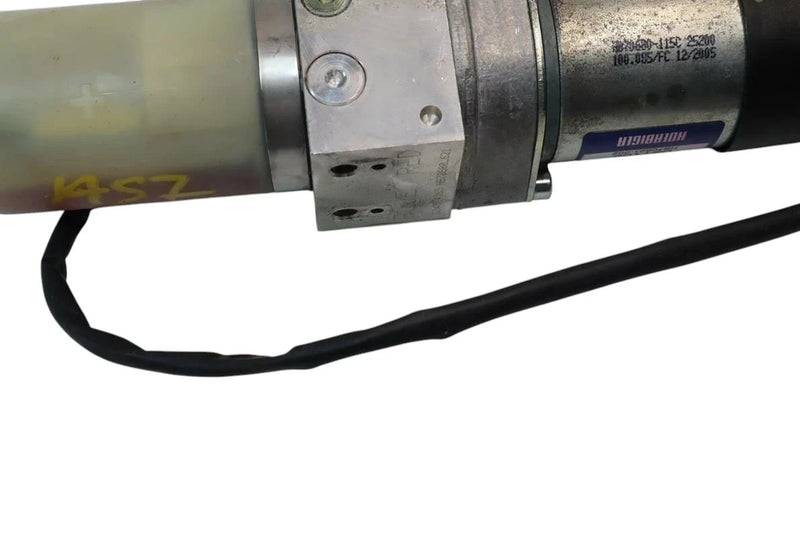 Load image into Gallery viewer, 07-13 Mercedes S550 S63 Trunk Lid Locking Hydraulic Pull Down Pump 2218000148Oem
