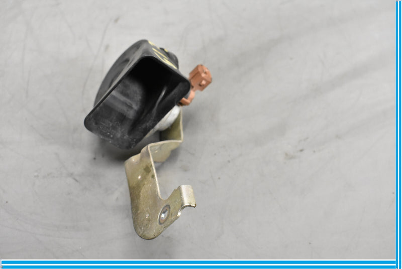 Load image into Gallery viewer, 06-13 Volvo C70 Low Or High Tone Pitch Horn Note Alarm Oem
