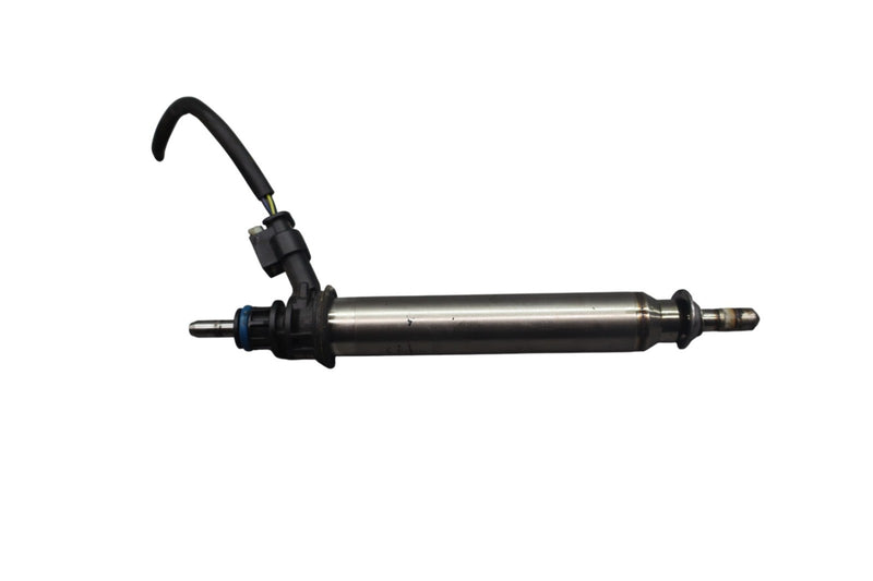 Load image into Gallery viewer, 15-18 Mercedes W205 C300 Engine Motor Fuel Injection A2780700687 Oem
