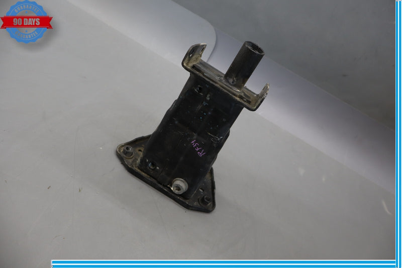 Load image into Gallery viewer, 07-13 Mercedes W221 S550 Front Right Side Bumper Reinforcement Bracket Black Oem
