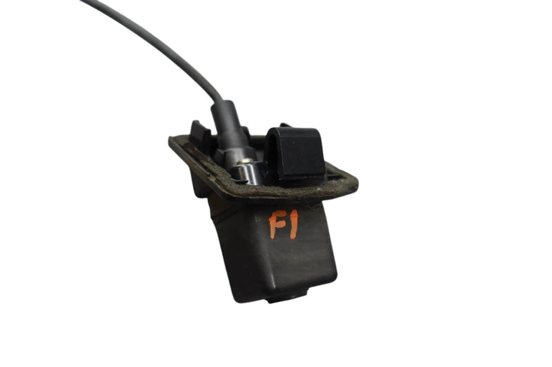 Load image into Gallery viewer, 10-13 Mercedes W207 CLS550 E550 Rear Parking View Backup Camera A2078200897 OEM
