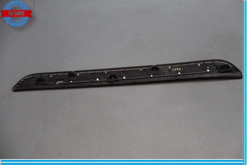 Load image into Gallery viewer, 15-16 Hyundai Genesis Front Left Driver Side Door Sill Scuff Plate Trim Oem
