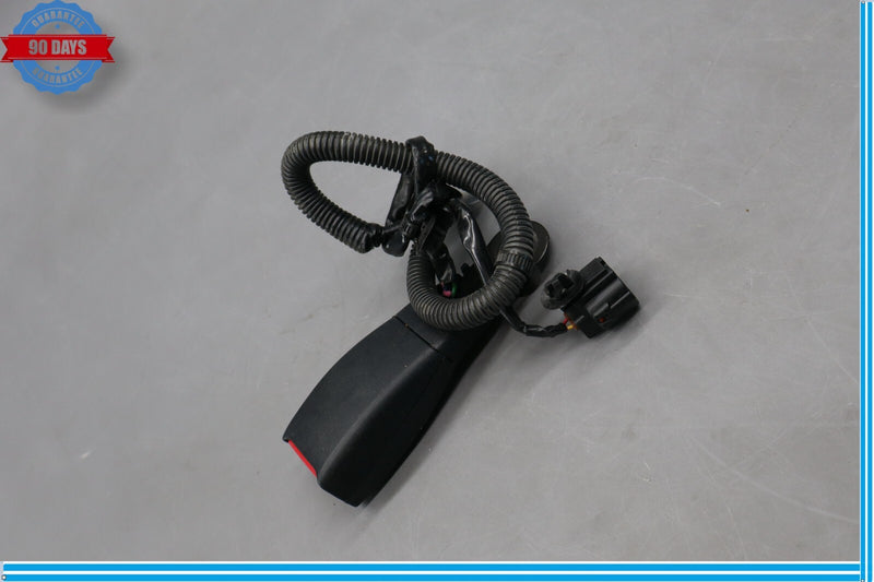 Load image into Gallery viewer, 02-06 Lexus SC430 LS430 Front Right Passenger Side Seat Belt Seatbelt Buckle Oem
