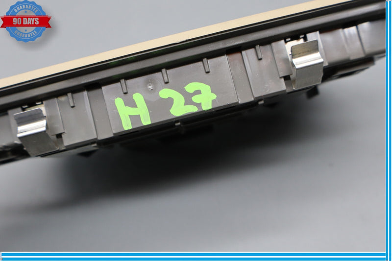 Load image into Gallery viewer, 15-17 Hyundai Genesis Rear Interior Roof Overhead Dome Light Lamp 92850B1000 Oem
