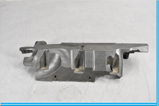 12-18 Mercedes E350 CLS550 Engine Right Passenger Side Air Cleaner Insulator Oem