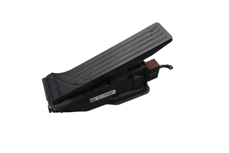 Load image into Gallery viewer, 17-23 Alfa Romeo Giulia 952 Engine Acceleration Throttle Gas Pedal Sensor Oem
