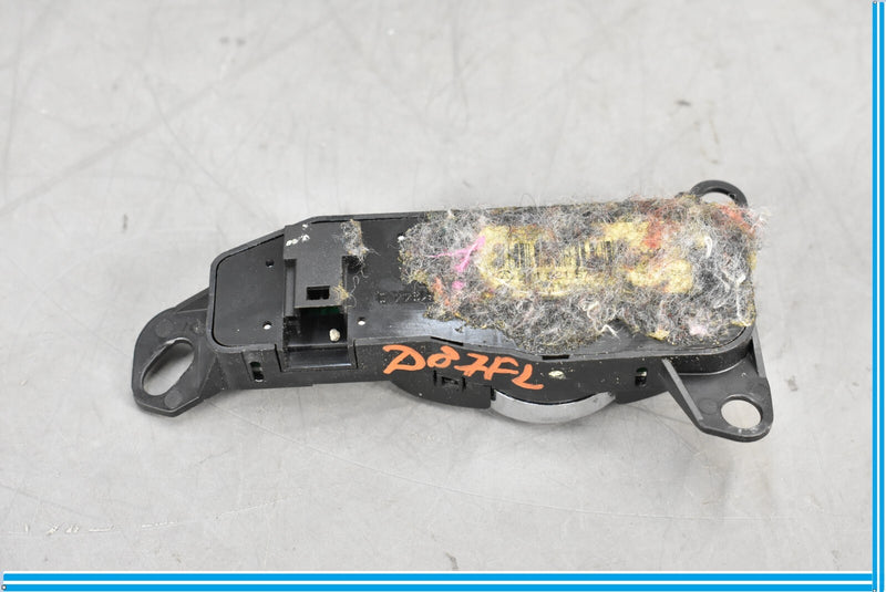 Load image into Gallery viewer, 03-11 Mercedes CLS550 E550 W219 Rear Left Driver Door Mirror Control Switch Oem
