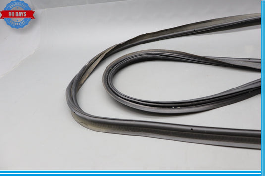 13-16 Mercedes X166 GL550 Front Right Side Door Body Weatherstrip Seal Oem