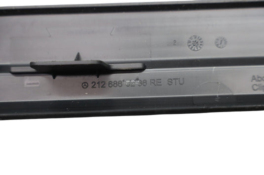 10-18 Mercedes CLS550 E350 Front Right Door Sill Scuff Plate Trim Cover Oem