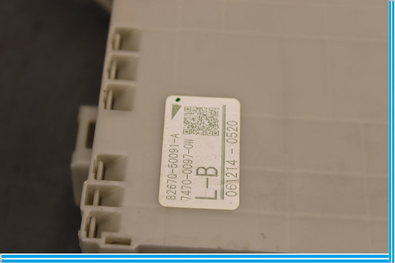 Load image into Gallery viewer, 07-09 Lexus LS460 Rear Trunk Lid Junction Block Fuse Box 8267050091 Oem
