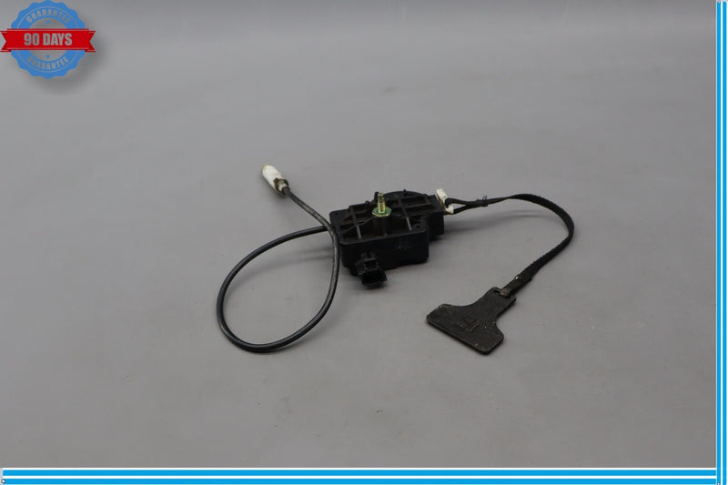Load image into Gallery viewer, 02-05 Lexus SC430 Z40 Fuel Gas Tank Door Open Release Actuator Oem
