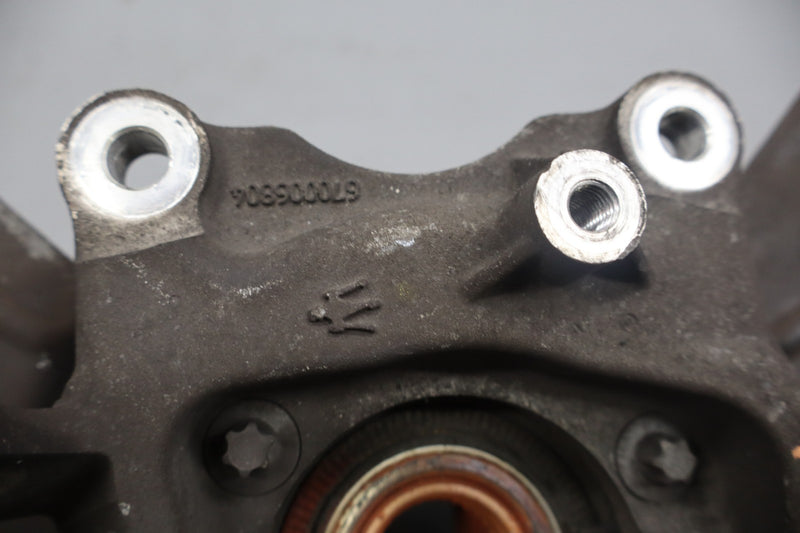 Load image into Gallery viewer, 14-17 Maserati Ghibli Rear Left Driver Side Spindle Knuckle Hub 670006802 Oem
