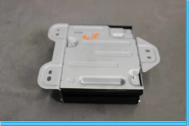 Load image into Gallery viewer, 06-13 Mercedes GL550 GL450 Power Inverter Module Unit Oem
