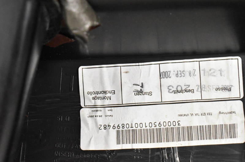 Load image into Gallery viewer, 04-05 BMW E64 645Ci Front Left Driver Side Interior Door Panel 51417115503 Oem
