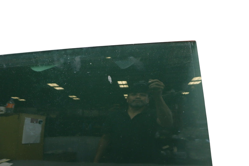 Load image into Gallery viewer, 11-17 Volkswagen Touareg Rear Right Passenger Side Door Window Auto Glass Oem
