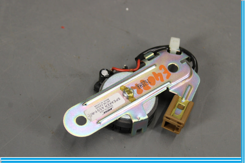 Load image into Gallery viewer, 11-17 Infiniti QX56 QX80 Rear Right Passenger Side Door Tweeter Speaker Oem
