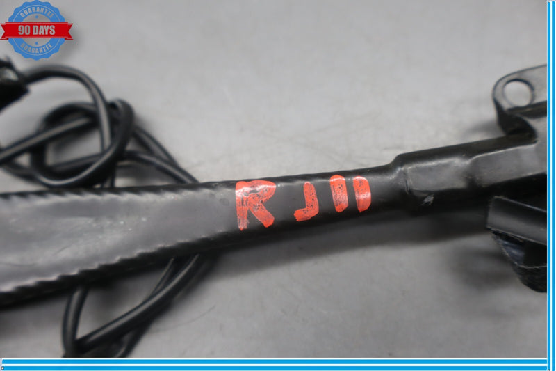 Load image into Gallery viewer, 08-17 Audi A5 A7 Quattro S7 Front Right Side Seat Belt Buckle Receiver Oem
