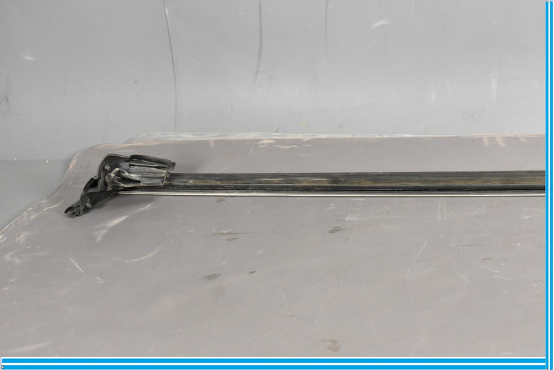 Load image into Gallery viewer, 03-10 Bentley Continental Left LH Driver Upper Door Glass Weather Oem
