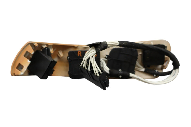 Load image into Gallery viewer, 03-13 Maserati Quattroporte M139 Front Right Side Seat Control Memory Switch OEM
