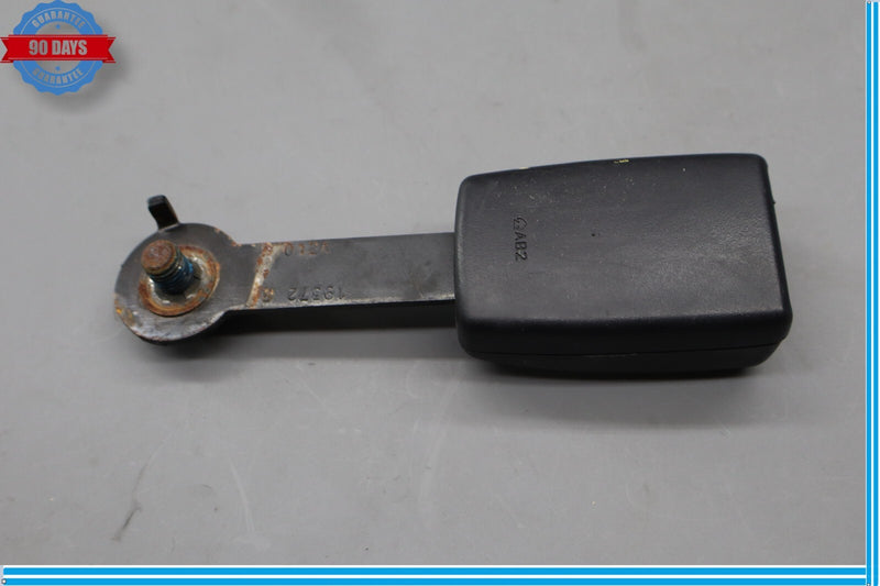 Load image into Gallery viewer, 02-05 Ford Thunderbird Front Right Passenger Side Seat Belt Buckle Black Oem

