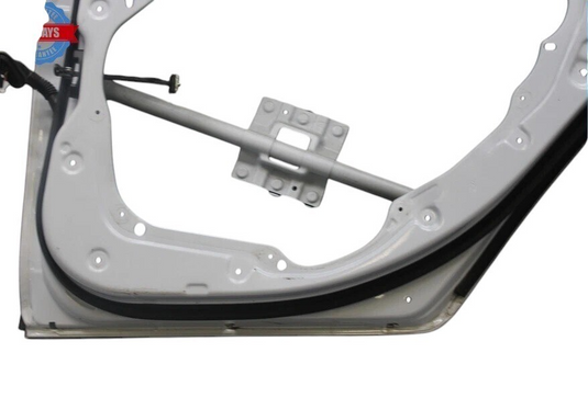 15-16 Hyundai Genesis Rear Right Passenger Side Door Cover Panel White OEM