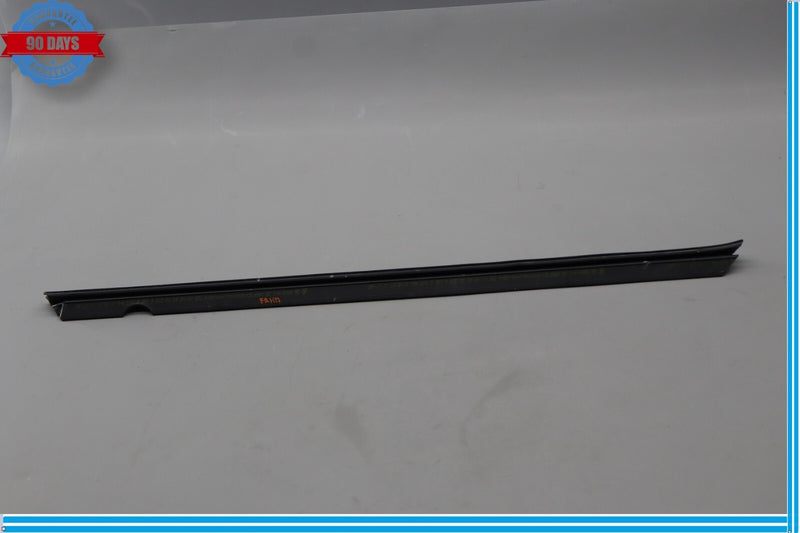 Load image into Gallery viewer, 08-14 Mercedes W204 C350 Front Right Side Door Window Glass Rubber Seal Oem
