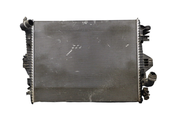 11-17 Volkswagen VW Touareg Engine Water Cooling Radiator 95810613210 OEM
