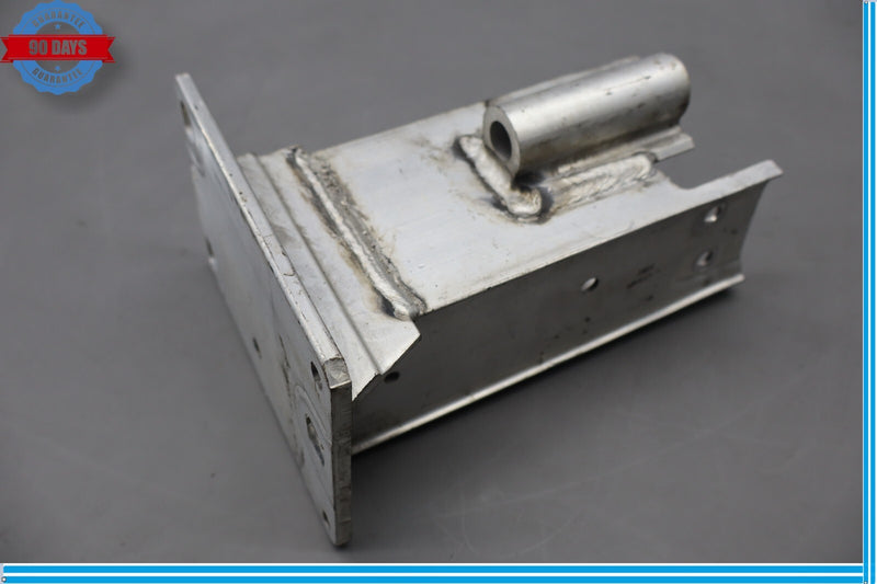 Load image into Gallery viewer, 09-17 Audi Q5 SQ5 Rear Right Passenger Side Bumper Bracket 8R0807134 Oem

