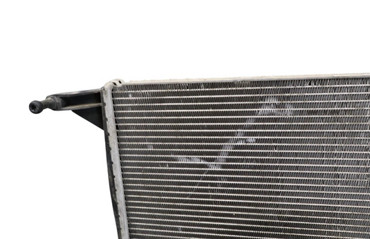 13-19 Mercedes GL450 GL550 GLS550 Engine Water Cooling Coolant Radiator Oem