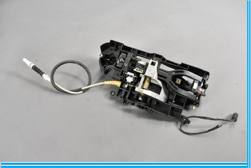 Load image into Gallery viewer, 11-16 BMW 528i 535i 550i F10 Rear Left Side Door Exterior Handle X3717564909 Oem
