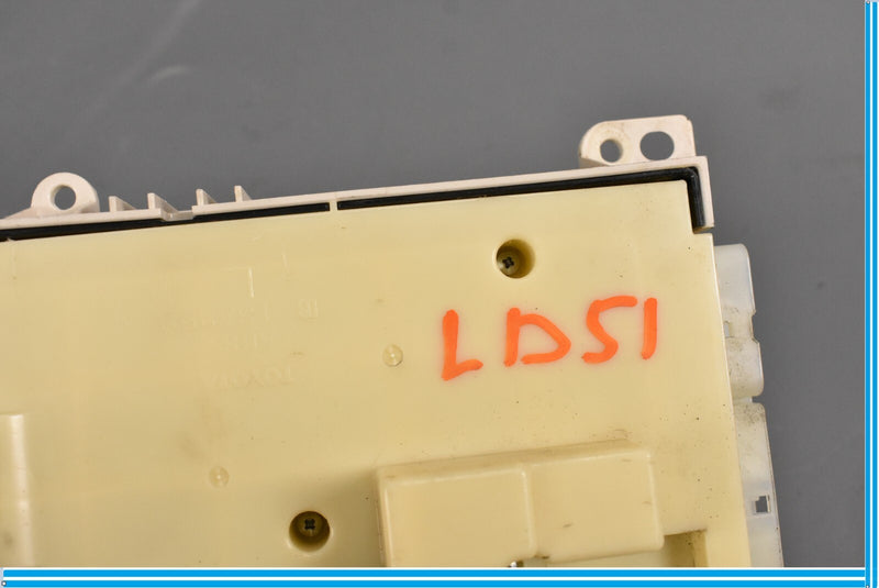 Load image into Gallery viewer, 07-12 Lexus LS460 Ls600h Front Left Driver Seat Adjustment Switch 8971350110 Oem
