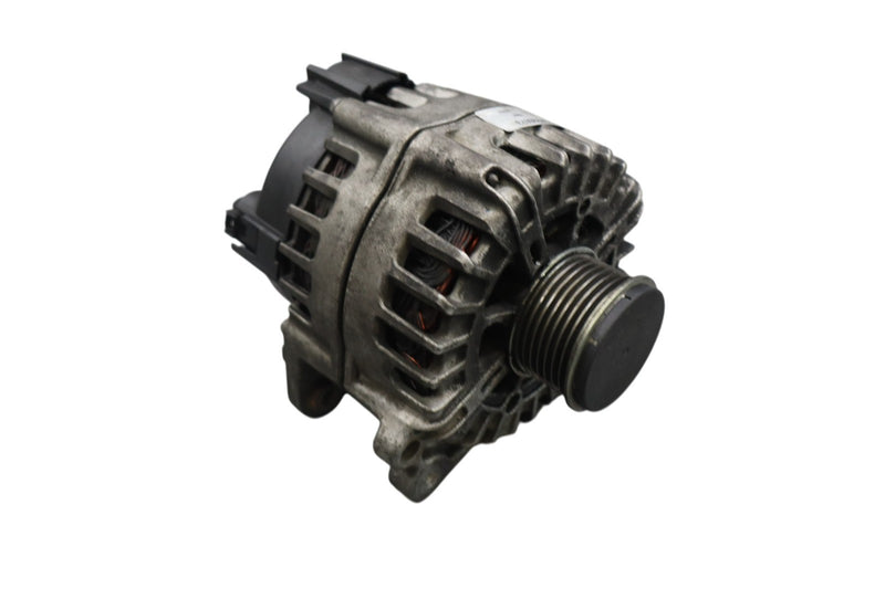 Load image into Gallery viewer, 11-18 Porsche Cayenne 958 Engine Alternator Generator 14W 220 Amp Valeo Oem
