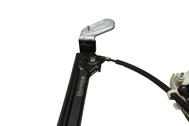 Load image into Gallery viewer, 14-22 Maserati Quattroporte Rear Right Side Window Regulator Motor 670009817 Oem
