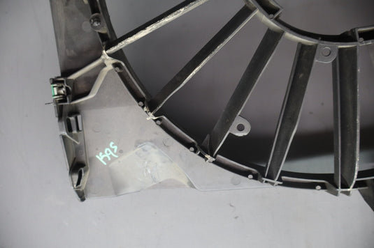 10-19 Jaguar X351 XJ XJR Engine Motor Cooling Radiator Fan Surround Shroud Oem