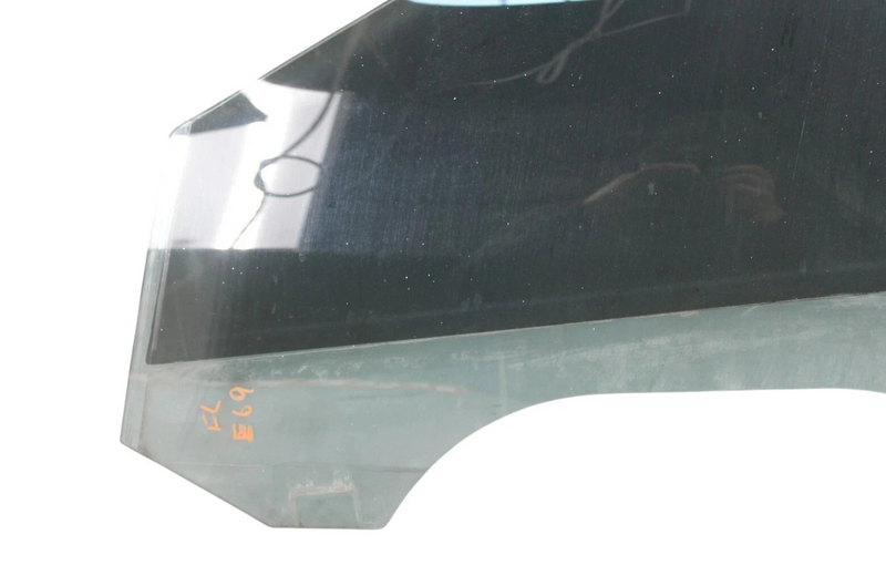 Load image into Gallery viewer, 13-17 Volkswagen VW CC Front Left Driver Side Door Window Glass 3C8845201C Oem
