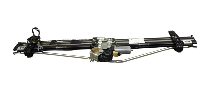 Load image into Gallery viewer, 10-18 Mercedes E350 CLS550 W218 Rear Back Glass Sunshade W/ Motor Oem
