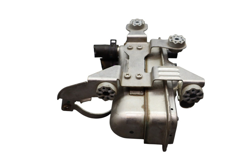 Load image into Gallery viewer, 14-21 BMW i3 I01 Hybrid Electric Flow Coolant Heater Control Unit 9335239 Oem
