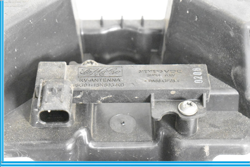 Load image into Gallery viewer, 09-15 Jaguar XF X250 Rear Center Bumper Bracket Mount Support 8X2317B861 OEM
