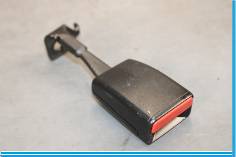 Load image into Gallery viewer, 14-17 Maserati Ghibli Rear Left Driver Seatbelt Seat Belt Buckle Oem
