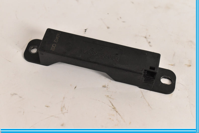 Load image into Gallery viewer, 14-19 Mercedes CLA250 C117 Rear Right Keyless Entry Antenna Receiver Module Oem
