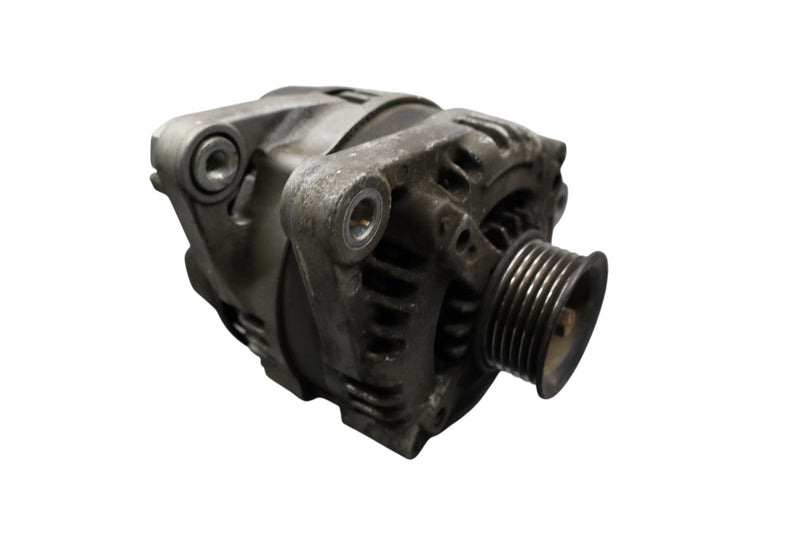 Load image into Gallery viewer, 15-17 Hyundai Genesis G80 Engine Alternator Generator 37300-3C552 Oem
