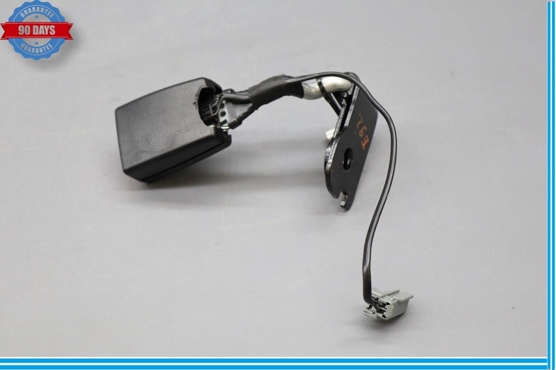 Load image into Gallery viewer, 10-15 Jaguar XJ XJL Rear Left Driver Side Seat Belt Seatbelt Buckle Oem
